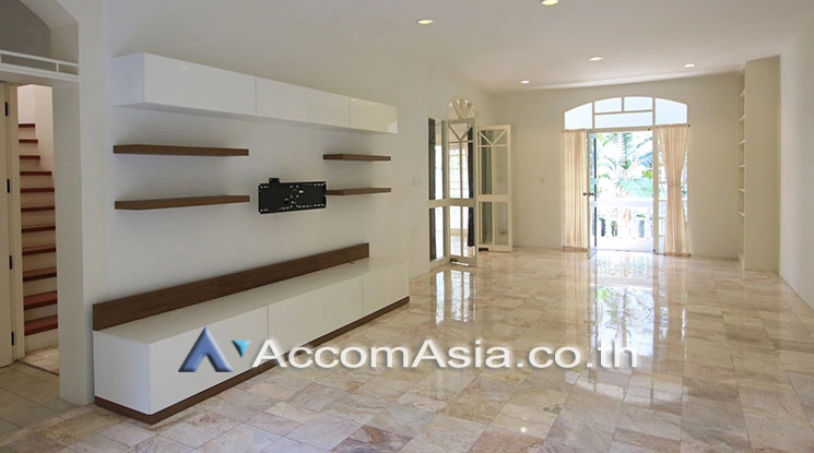 8  3 br Townhouse for rent and sale in Sukhumvit ,Bangkok  at House in garden compound with pool 2611828