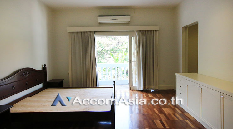 9  3 br Townhouse For Rent in Sukhumvit ,Bangkok BTS Thong Lo at House in garden compound with pool 2611828