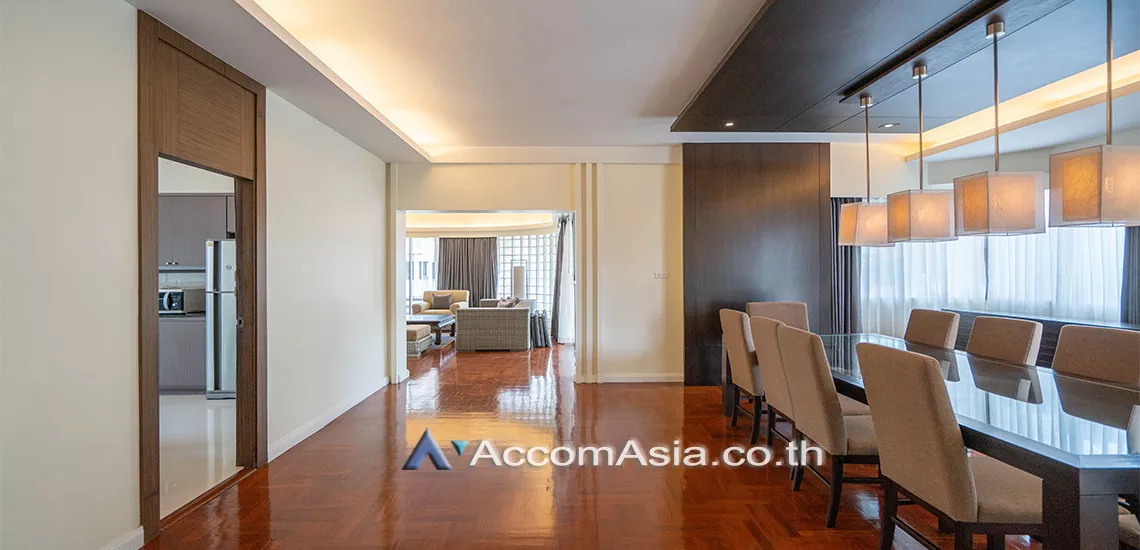 Big Balcony |  4 Bedrooms  Apartment For Rent in Sukhumvit, Bangkok  near BTS Nana (20486)