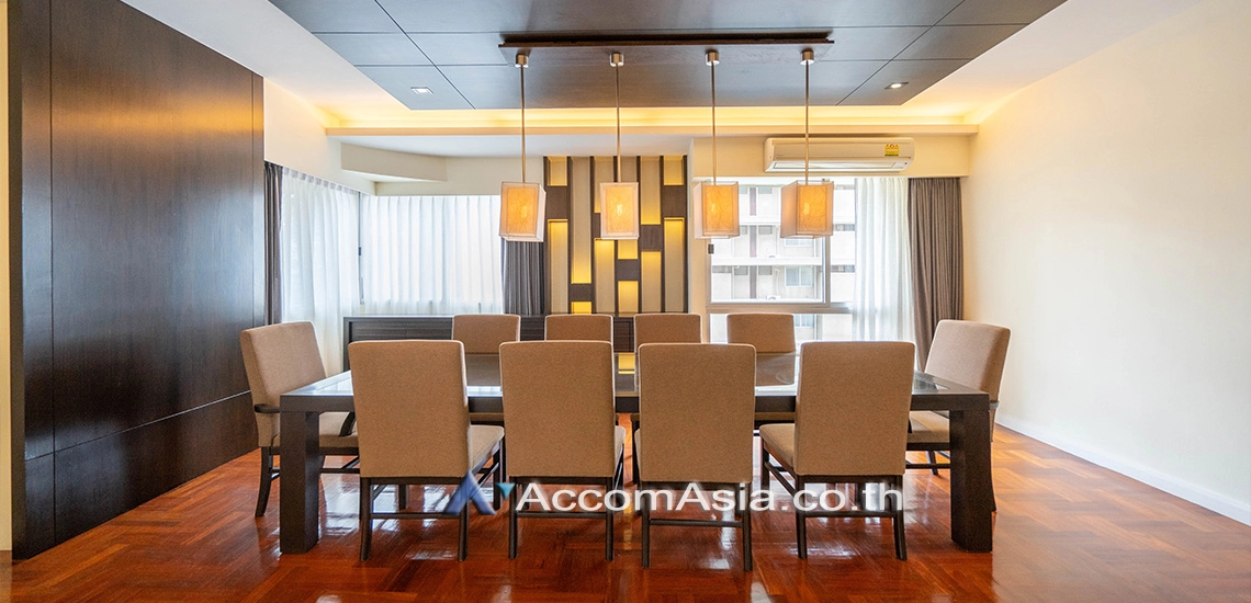 5  4 br Apartment For Rent in Sukhumvit ,Bangkok BTS Nana at Calm and Peaceful 20486
