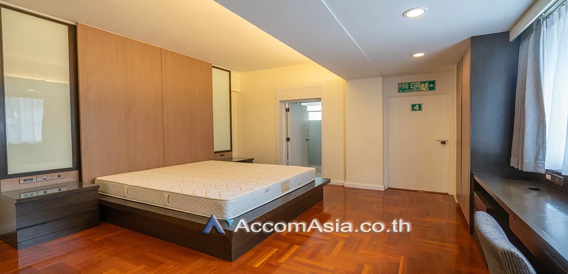 11  4 br Apartment For Rent in Sukhumvit ,Bangkok BTS Nana at Calm and Peaceful 20486