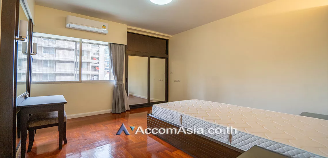 8  4 br Apartment For Rent in Sukhumvit ,Bangkok BTS Nana at Calm and Peaceful 20486