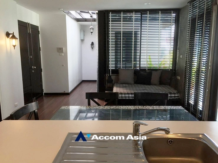 unitHuge Terrace, Penthouse, Pet friendly |  3 Bedrooms  Apartment For Rent & Sale in Sukhumvit, Bangkok  near BTS Phrom Phong (1411835)