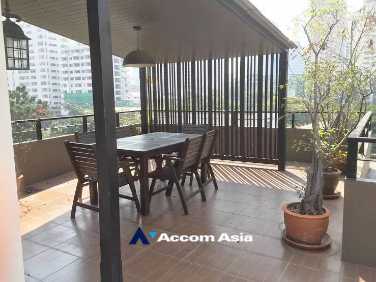 Huge Terrace, Penthouse, Pet friendly |  3 Bedrooms  Apartment For Rent in Sukhumvit, Bangkok  near BTS Phrom Phong (1411835)