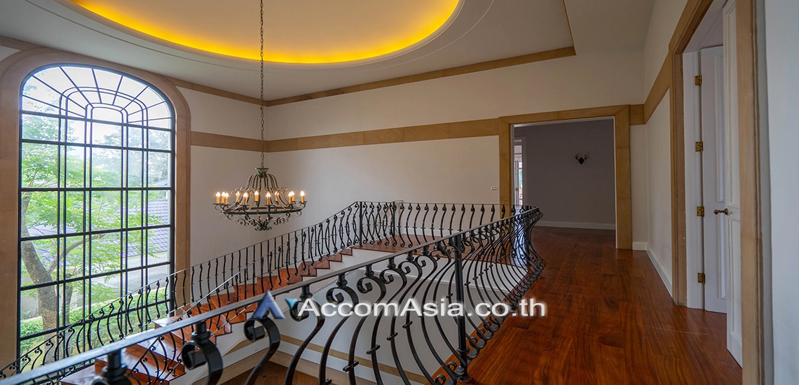 11  4 br House For Rent in New Phetchaburi ,Bangkok MRT Lat Phrao 1711845