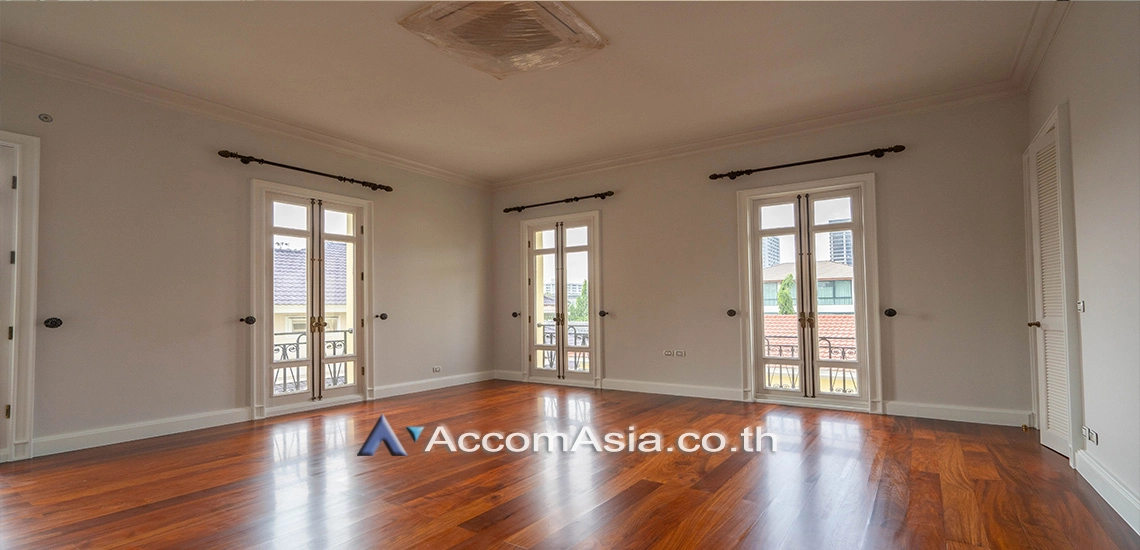 13  4 br House For Rent in New Phetchaburi ,Bangkok MRT Lat Phrao 1711845