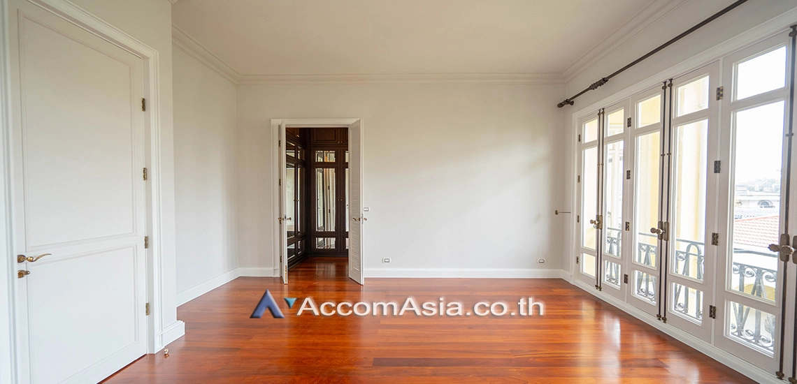14  4 br House For Rent in New Phetchaburi ,Bangkok MRT Lat Phrao 1711845
