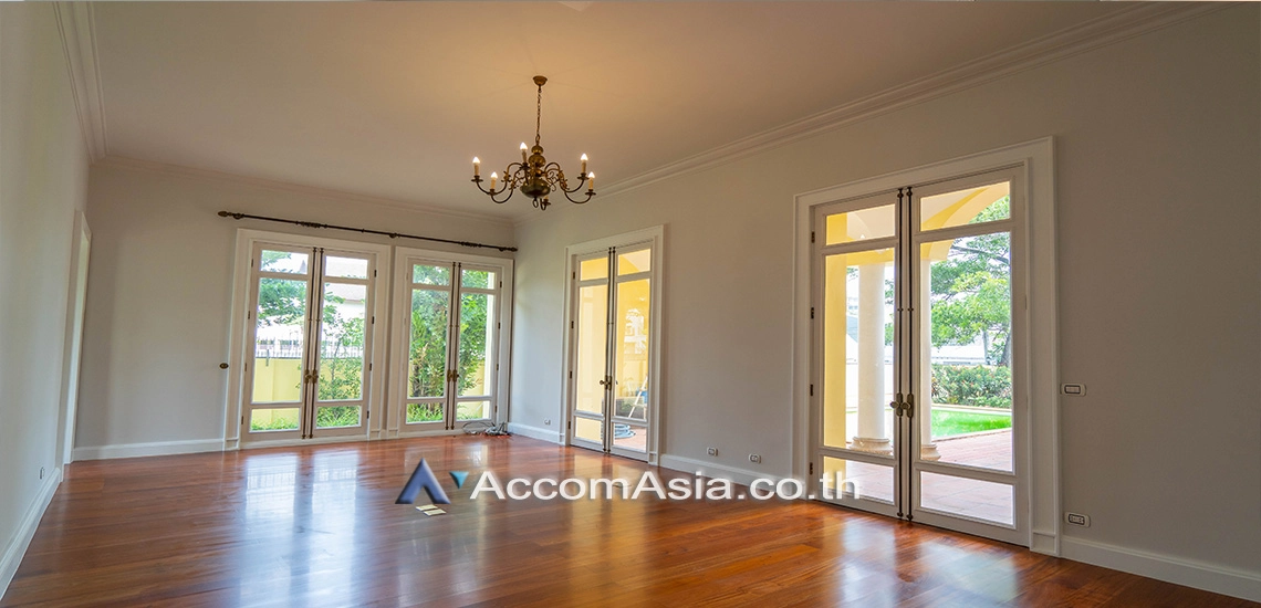 12  4 br House For Rent in New Phetchaburi ,Bangkok MRT Lat Phrao 1711845