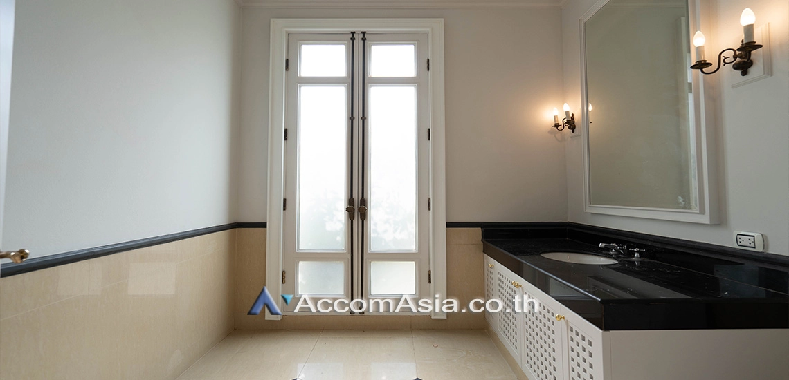 20  4 br House For Rent in New Phetchaburi ,Bangkok MRT Lat Phrao 1711845