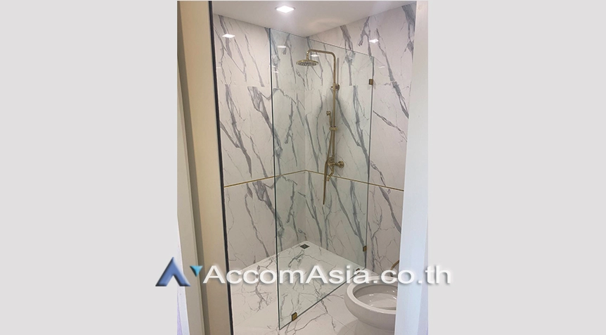 unit 2 Bedrooms  Condominium For Rent & Sale in Sukhumvit, Bangkok  (2511874)