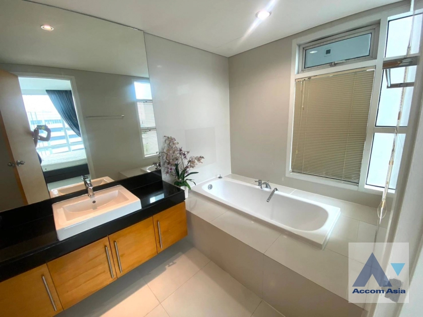 9  3 br Condominium For Rent in Sukhumvit ,Bangkok BTS Ekkamai at Fullerton Sukhumvit 1511895