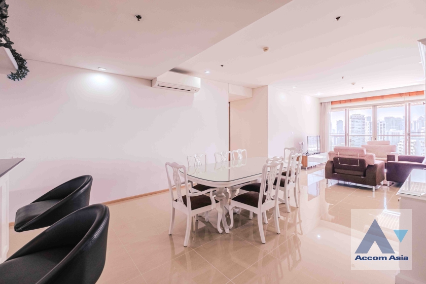 Big Balcony, Pet friendly condominium for rent in Sukhumvit, Bangkok Code 1511903