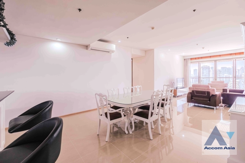 Big Balcony, Pet friendly |  3 Bedrooms  Condominium For Rent in Sukhumvit, Bangkok  near BTS Asok - MRT Sukhumvit (1511903)