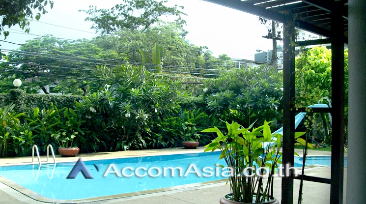 Big Balcony, Pet friendly |  Greenery Space In Bangkok Apartment  2 Bedroom for Sale & Rent BTS Thong Lo in Sukhumvit Bangkok