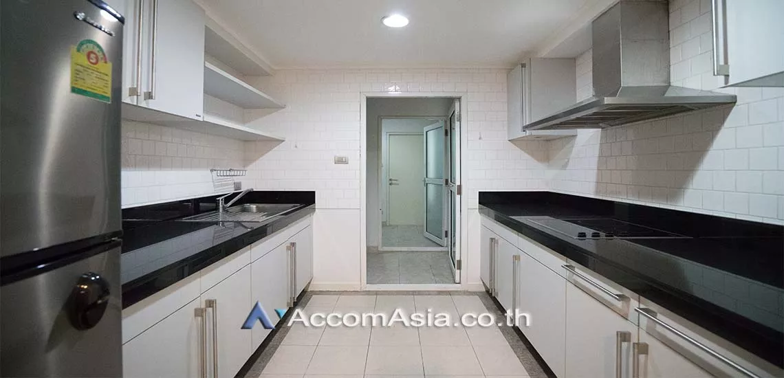 4  3 br Condominium For Rent in Ploenchit ,Bangkok BTS Ploenchit at Baan Siri Ruedee 1511926