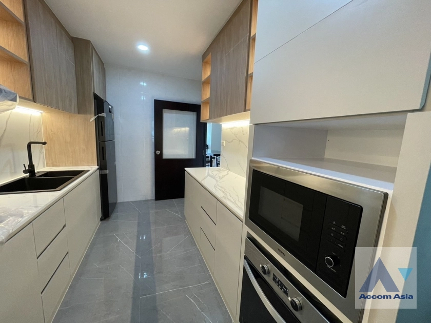 6  3 br Condominium for rent and sale in Sathorn ,Bangkok BTS Sala Daeng - MRT Lumphini at Sathorn Gardens 1511931