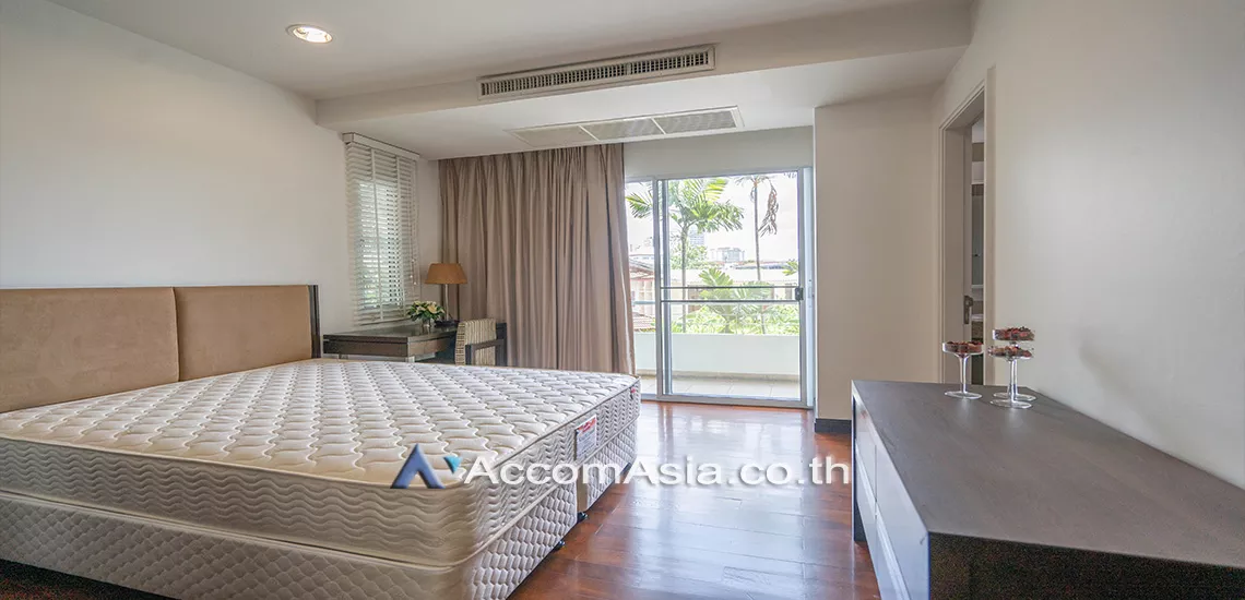 8  3 br Apartment For Rent in Sukhumvit ,Bangkok BTS Ekkamai at Boutique living space 1412000
