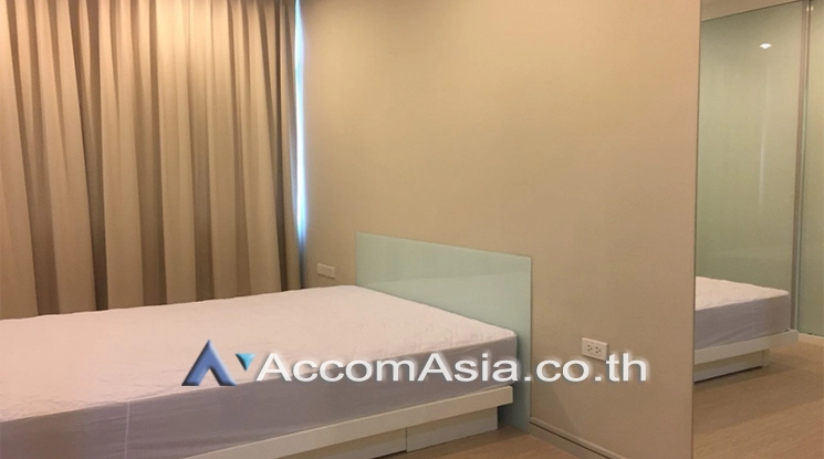 unit 2 Bedrooms  Condominium For Rent in Ploenchit, Bangkok  near BTS Chitlom (1512002)