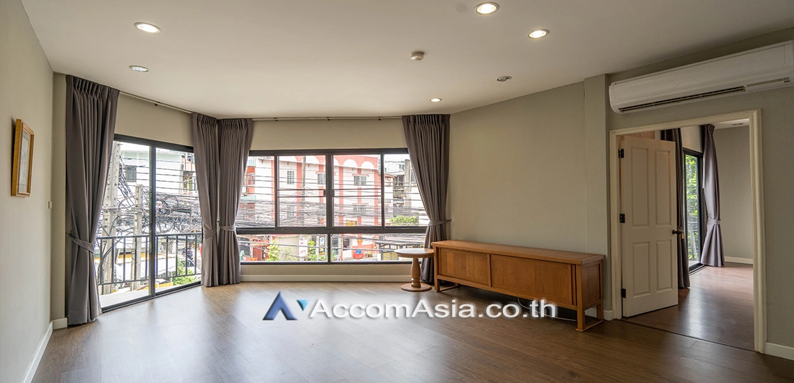  1  2 br House For Rent in Sukhumvit ,Bangkok BTS Thong Lo at The urban forestry residence 2612020