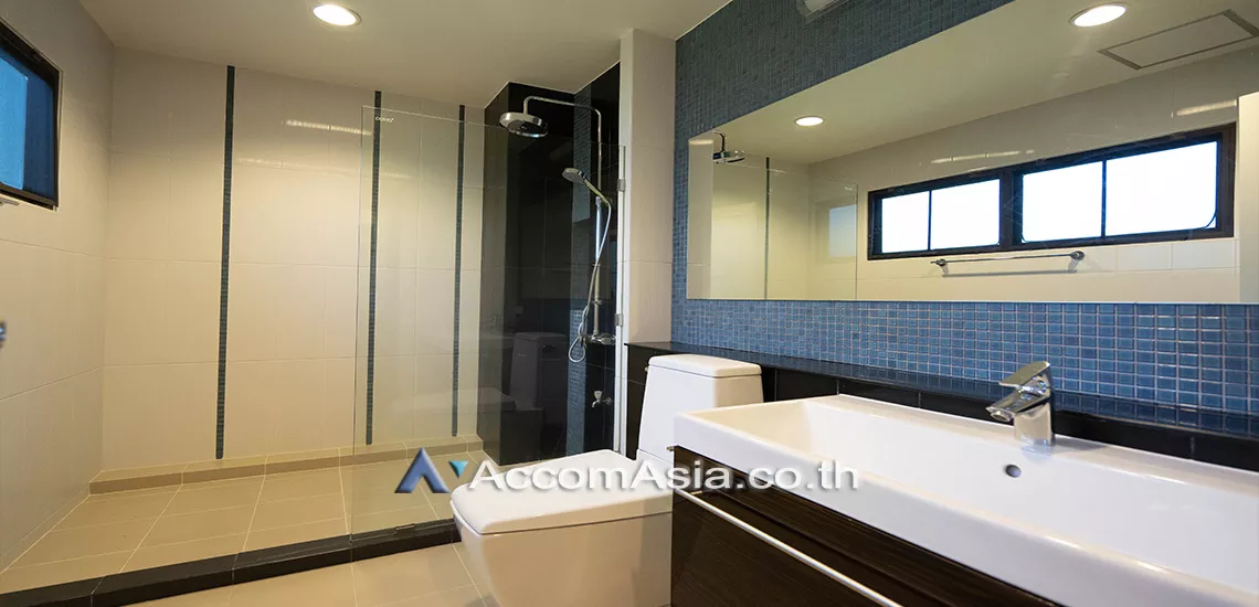 10  3 br Apartment for rent and sale in Sukhumvit ,Bangkok BTS Ekkamai at A peaceful location 1412024