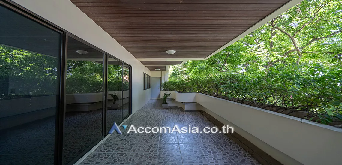 unit 3 Bedrooms  Apartment For Rent & Sale in Sukhumvit, Bangkok  near BTS Ekkamai (1412024)