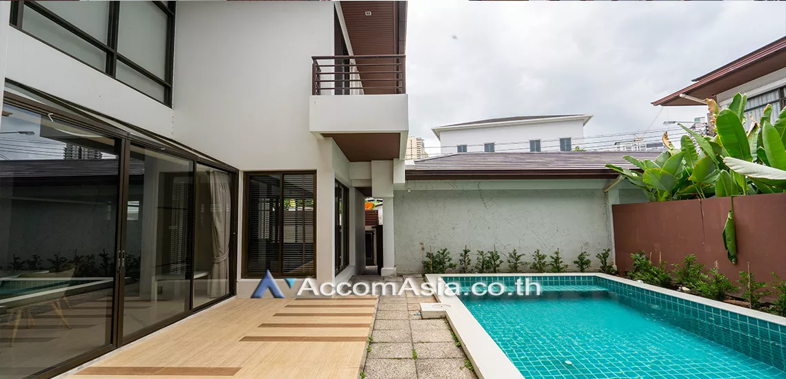 Private Swimming Pool, Pet friendly |  3 Bedrooms  House For Rent in Sukhumvit, Bangkok  near BTS Phrom Phong (1912033)