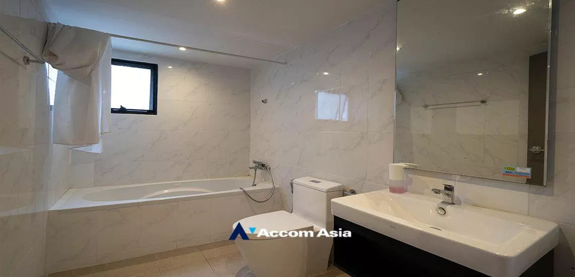 9  2 br Apartment For Rent in Sukhumvit ,Bangkok BTS Asok - MRT Sukhumvit at Contemporary Mansion 1412071