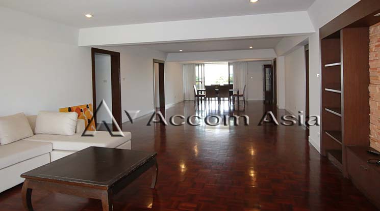  1  3 br Apartment For Rent in Sukhumvit ,Bangkok BTS Asok - MRT Sukhumvit at Family Apartment with Lake View 1412087