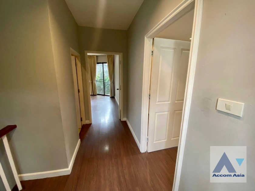 unitPet friendly | Private family home in compound with pool and common facilities (1912095)