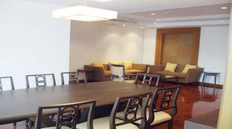 4  3 br Apartment For Rent in Sukhumvit ,Bangkok BTS Nana at Fully Furnished Suites 1412099