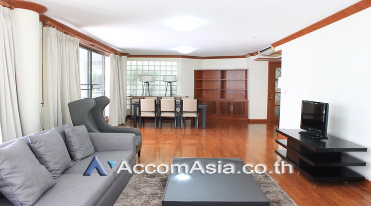  3 Bedrooms  Apartment For Rent in Sukhumvit, Bangkok  near BTS Asok - MRT Sukhumvit (2006301)