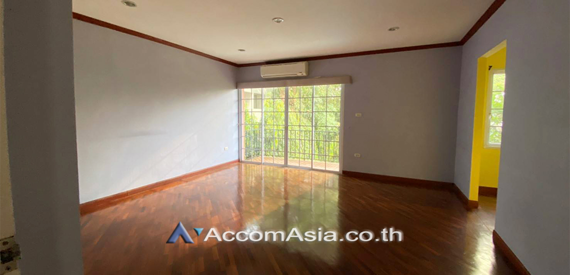  5 Bedrooms  House For Rent & Sale in sukhumvit ,BangkokBTS-Phrom Phong- 2312102