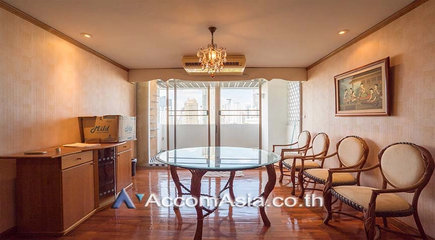 unit 3 Bedrooms  Condominium For Sale in Sukhumvit, Bangkok  near BTS Phrom Phong (1512104)