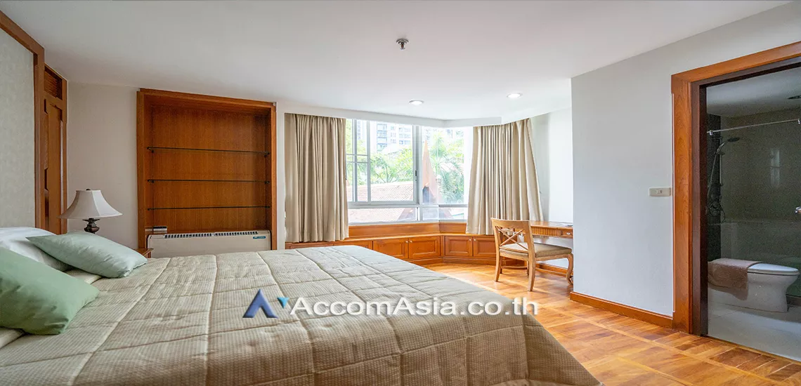 6  3 br Apartment For Rent in Sathorn ,Bangkok BTS Chong Nonsi at Thai Colonial Style 1412107