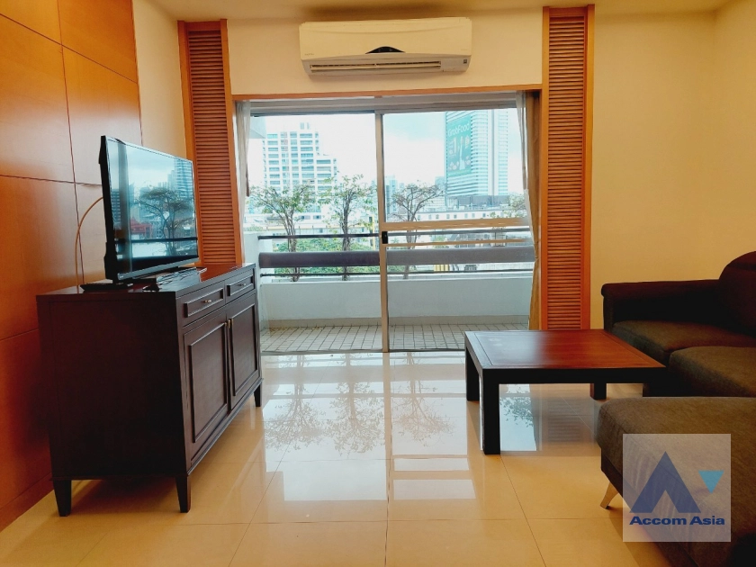  1  2 br Apartment For Rent in Sathorn ,Bangkok MRT Lumphini at Cozy and Convenient Apartment Near Garden Intl 1412110