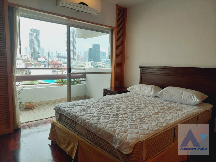 6  2 br Apartment For Rent in Sathorn ,Bangkok MRT Lumphini at Cozy and Convenient Apartment Near Garden Intl 1412110