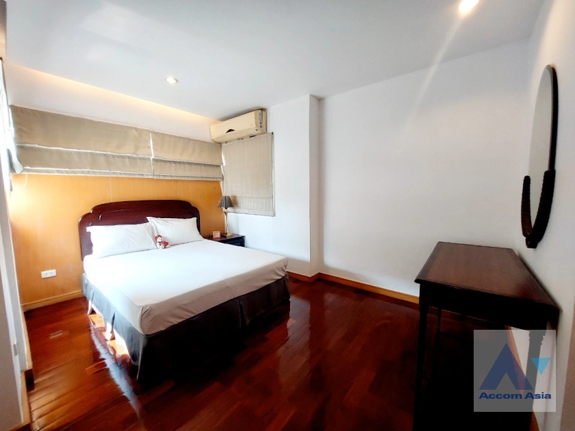 9  2 br Apartment For Rent in Sathorn ,Bangkok MRT Lumphini at Cozy and Convenient Apartment Near Garden Intl 1412111