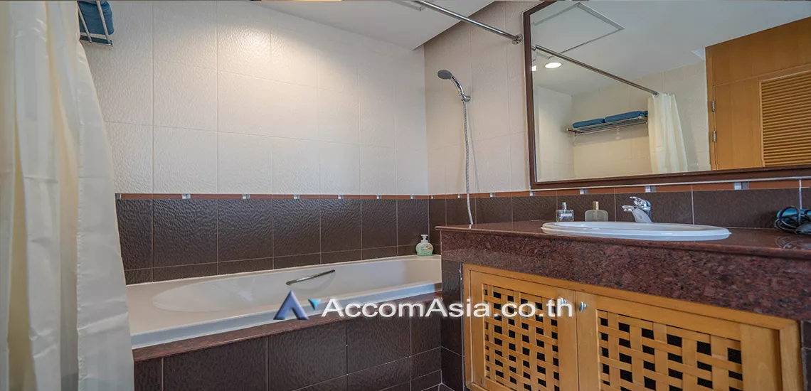 11  3 br Apartment For Rent in Sathorn ,Bangkok MRT Lumphini at Living with natural 1412112