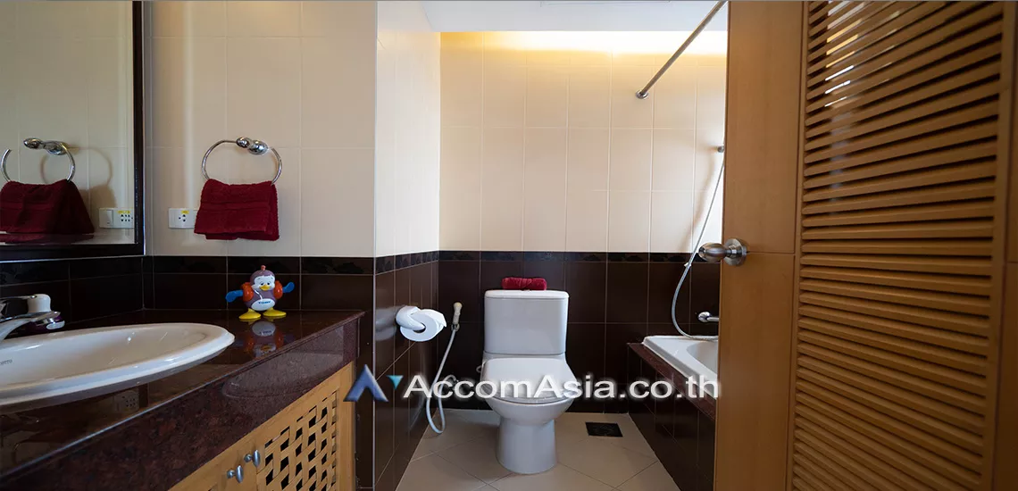 10  3 br Apartment For Rent in Sathorn ,Bangkok MRT Lumphini at Living with natural 1412112