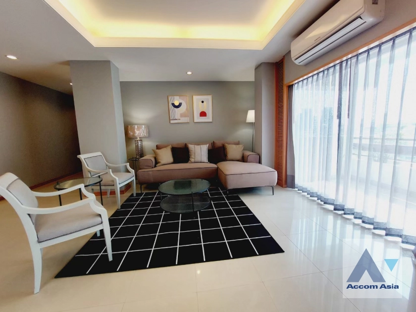  1  3 br Apartment for rent and sale in Sathorn ,Bangkok MRT Lumphini at Cozy and Convenient Apartment Near Garden Intl 1412113