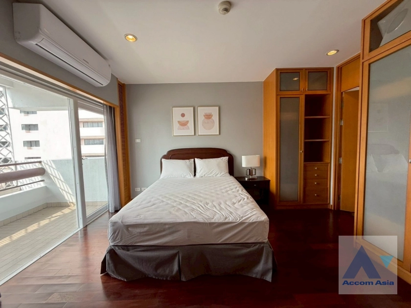 17  3 br Apartment for rent and sale in Sathorn ,Bangkok MRT Lumphini at Cozy and Convenient Apartment Near Garden Intl 1412113