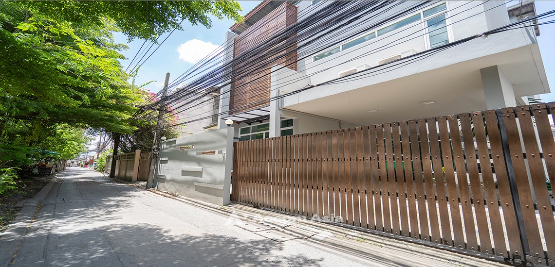 House For Rent in Sukhumvit, Bangkok Code 1712120