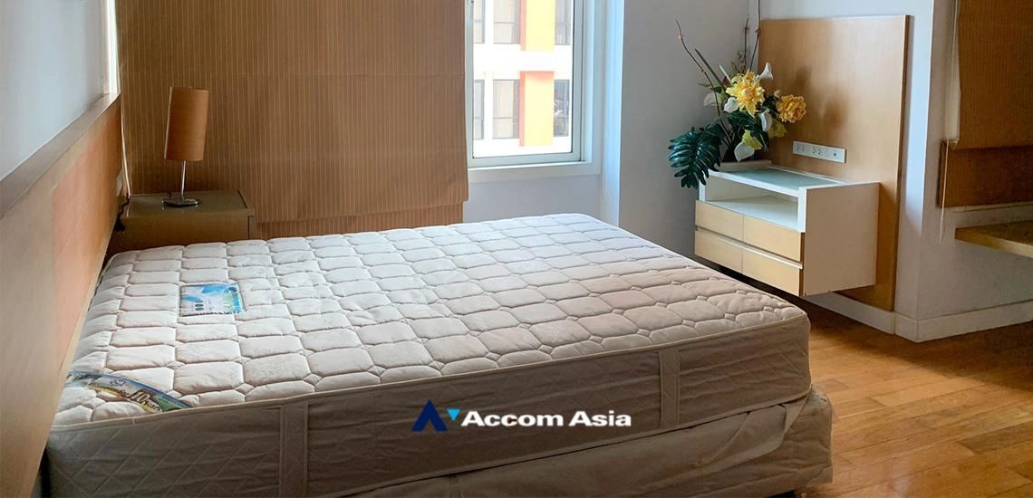 11  3 br Condominium For Sale in Silom ,Bangkok BTS Sala Daeng - MRT Silom at Royal Saladaeng 1512138