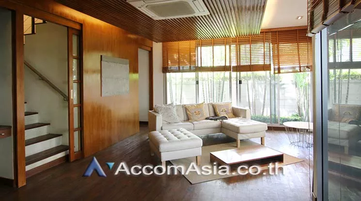 Duplex Condo |  2 Bedrooms  Condominium For Rent & Sale in Sukhumvit, Bangkok  near BTS Thong Lo (1512159)