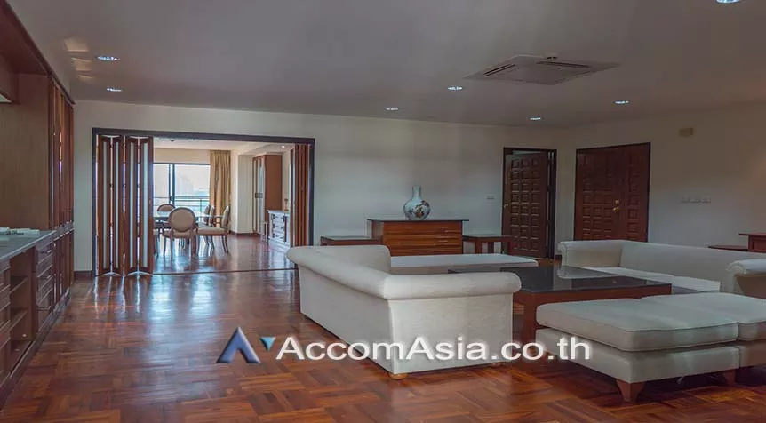  3 Bedrooms  Condominium For Rent in Ploenchit, Bangkok  near BTS Ratchadamri (2050704)
