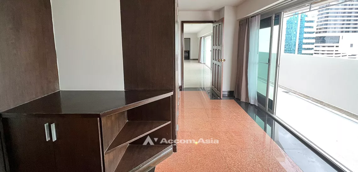 15  3 br Apartment For Rent in Sathorn ,Bangkok BTS Chong Nonsi - MRT Lumphini at Exclusive Privacy Residence 1412171