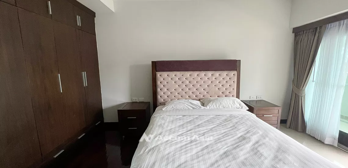 25  3 br Apartment For Rent in Sathorn ,Bangkok BTS Chong Nonsi - MRT Lumphini at Exclusive Privacy Residence 1412171