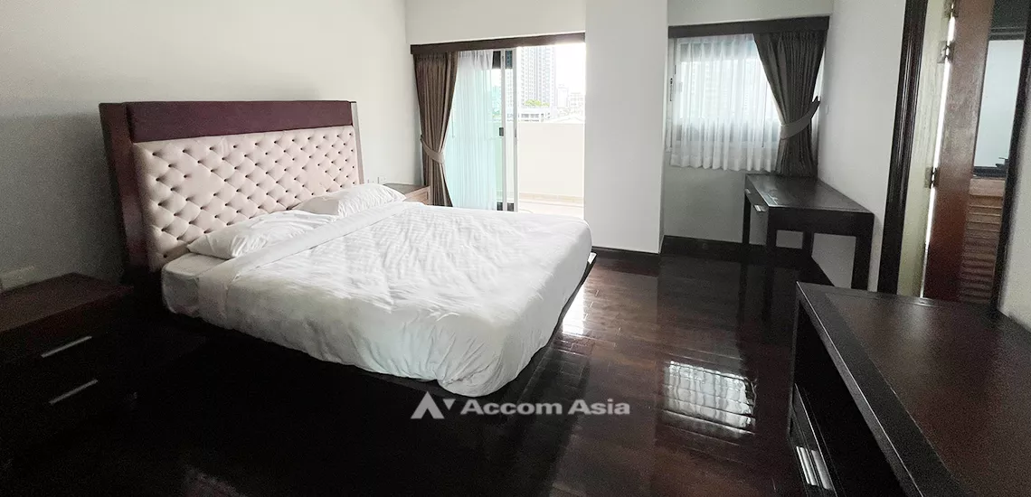 23  3 br Apartment For Rent in Sathorn ,Bangkok BTS Chong Nonsi - MRT Lumphini at Exclusive Privacy Residence 1412171
