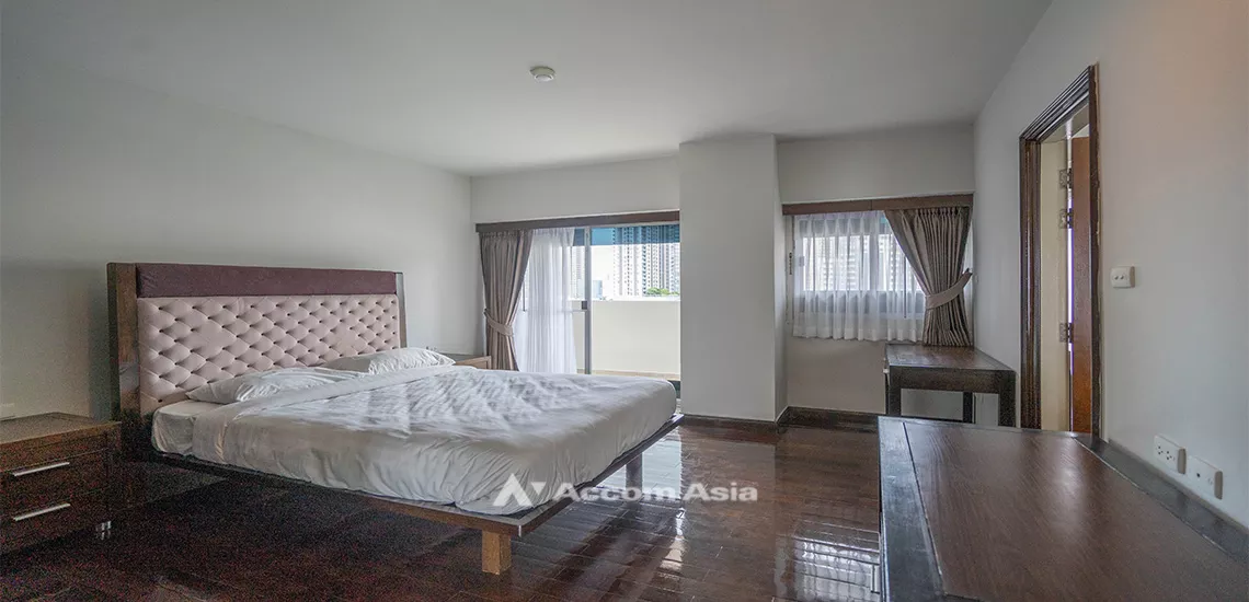 19  3 br Apartment For Rent in Sathorn ,Bangkok BTS Chong Nonsi - MRT Lumphini at Exclusive Privacy Residence 1412171
