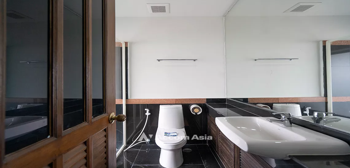28  3 br Apartment For Rent in Sathorn ,Bangkok BTS Chong Nonsi - MRT Lumphini at Exclusive Privacy Residence 1412171